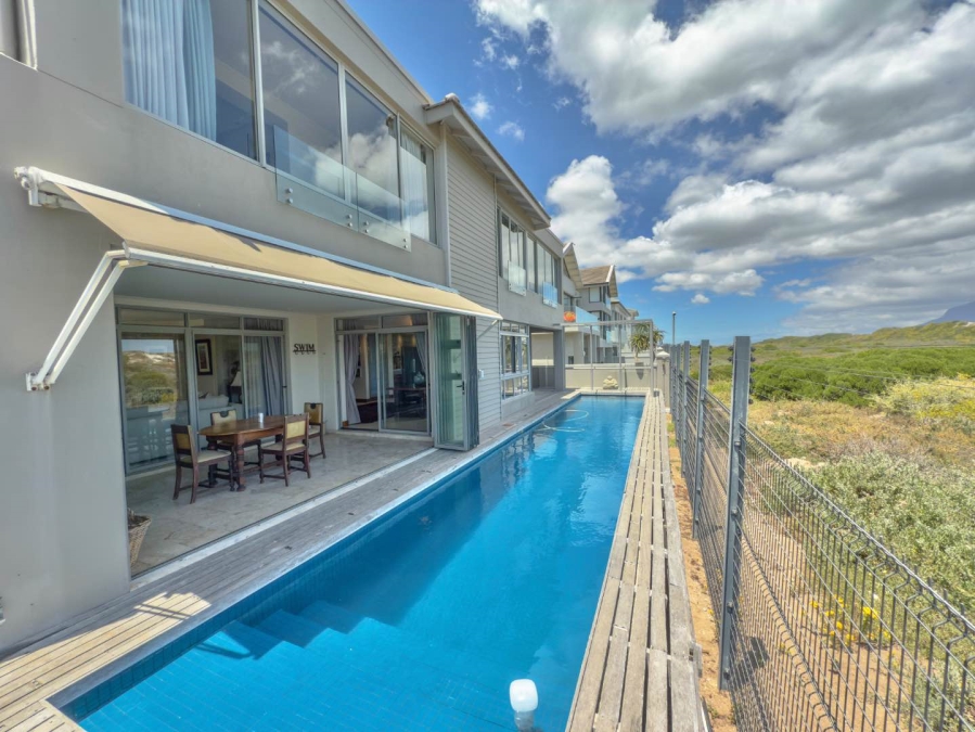 4 Bedroom Property for Sale in Sunset Beach Western Cape